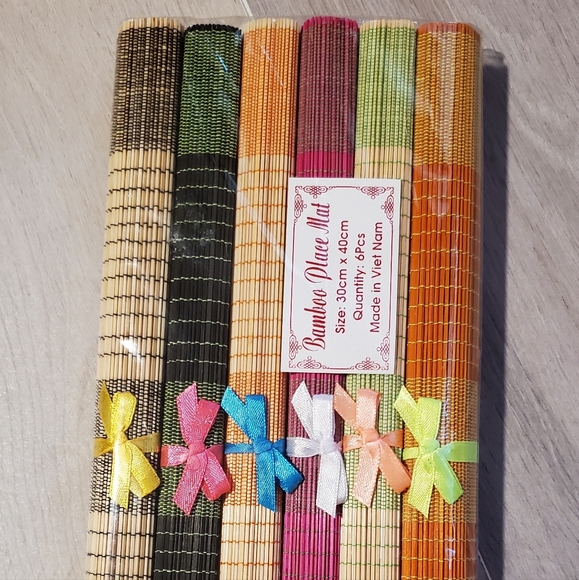 Bamboo placemats - Picture 1 of 4